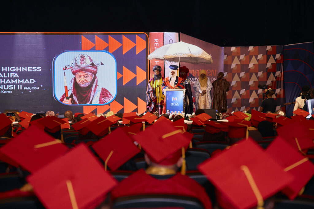 A long shot of His Highness Khalifa Muhammad Sanusi II during his speech.